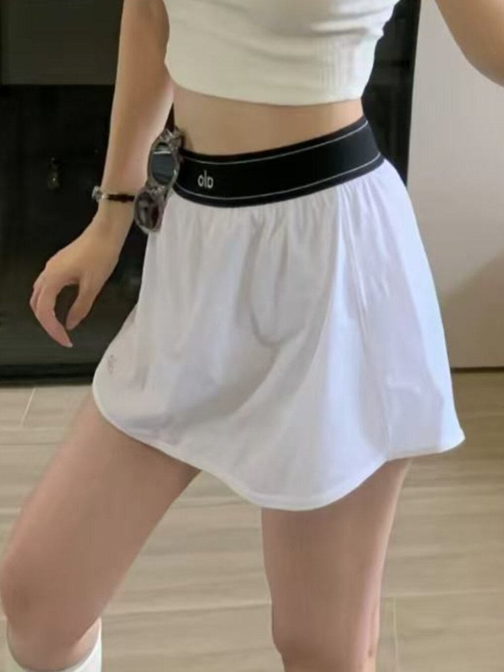 🍱Alo Yoga Match Point Tennis Skirt White,Summer Look - Picture 2 of 7